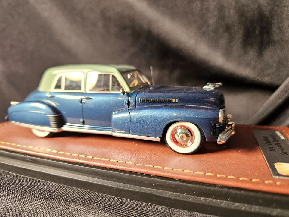 GLM 1941 Cadillac Series 60 Special Blue 1:43 Scale Inv. #3438 - Image 3 of 4