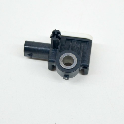 Capteur d'impact collision avant gauche pour MB CLA Coupé C117 A1668210151 2016