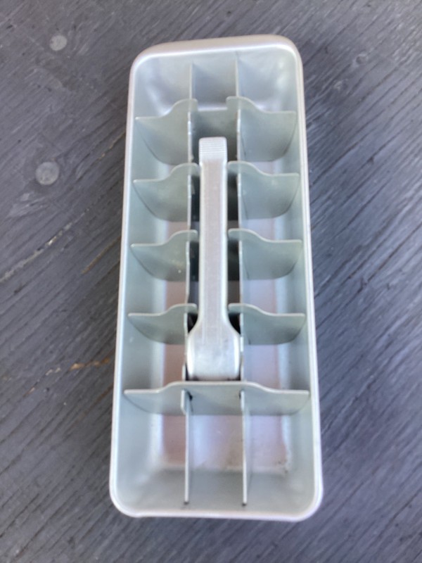 vintage frigidaire aluminum ice cube tray