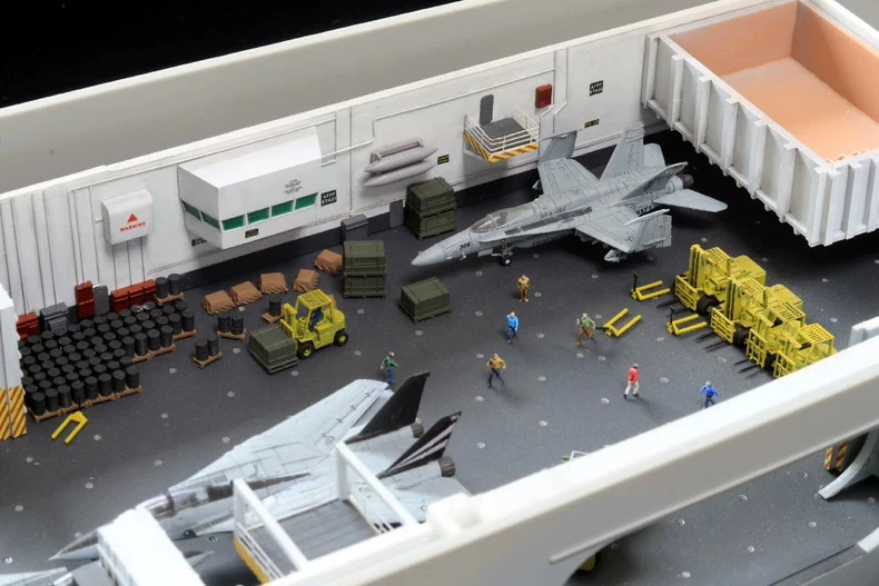 3D Printed1/350Kitty Hawk Nimitz Enterprise Universal Supplement Unpainted Model - Image 2 of 4