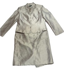 John Meyer Collection Women  s 2 Piece Skirt Suit- Blazer  Skirt Set Size 14 Tan