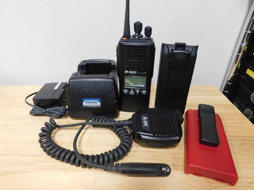 BK KNG-P400S UHF 380-470mhz P25 Digital Portable Radio AES-256/DES-OFB
