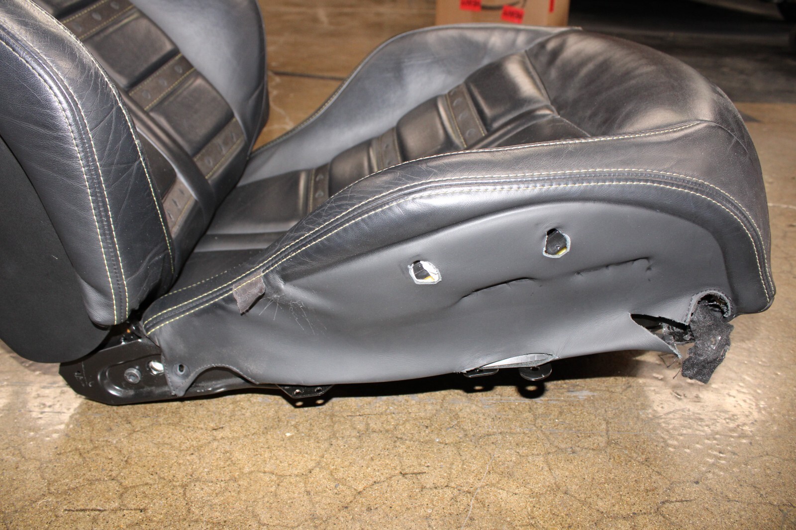 Ferrari 458 Italia, RH, Right, Front Seat, Black, Daytona, No Seat Tracks, Used