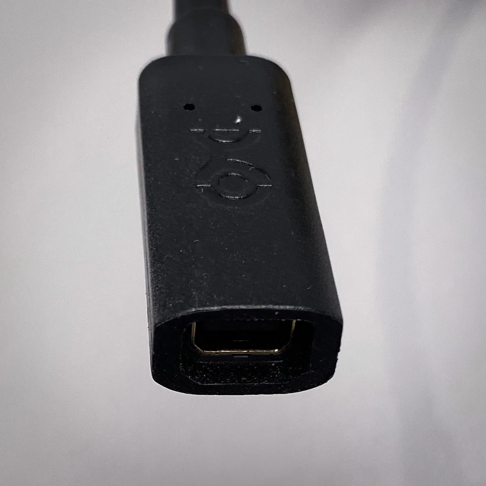 Cable Matters / Mini Display Port Female to Display Port Male  / Video Adaptor - Image 2 of 3