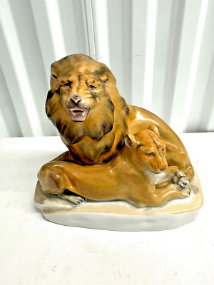 Rare Vintage Pair of Lions - Herend Animal Figurine