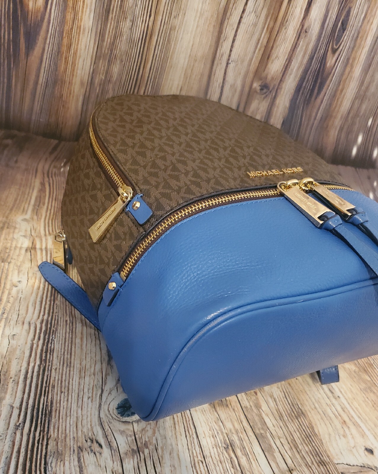 Michael Kors Medium Leather Backpack - image 7