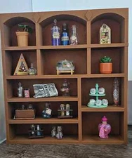 Miniature Wall/Tabletop Brown Display Shelf MiniVerse, MiniBrand, Trinkets 1:6