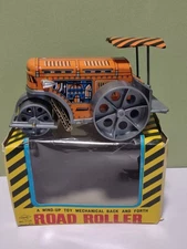 YONE JAPAN VINTAGE 1970s TINPLATE WIND UP ROAD ROLLER