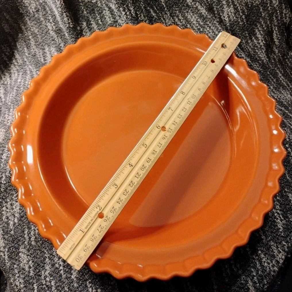 CHANTAL 9" Ceramic Pie Dish, Terracott-y Color, Crimped Edge, Gently Pre-owned!