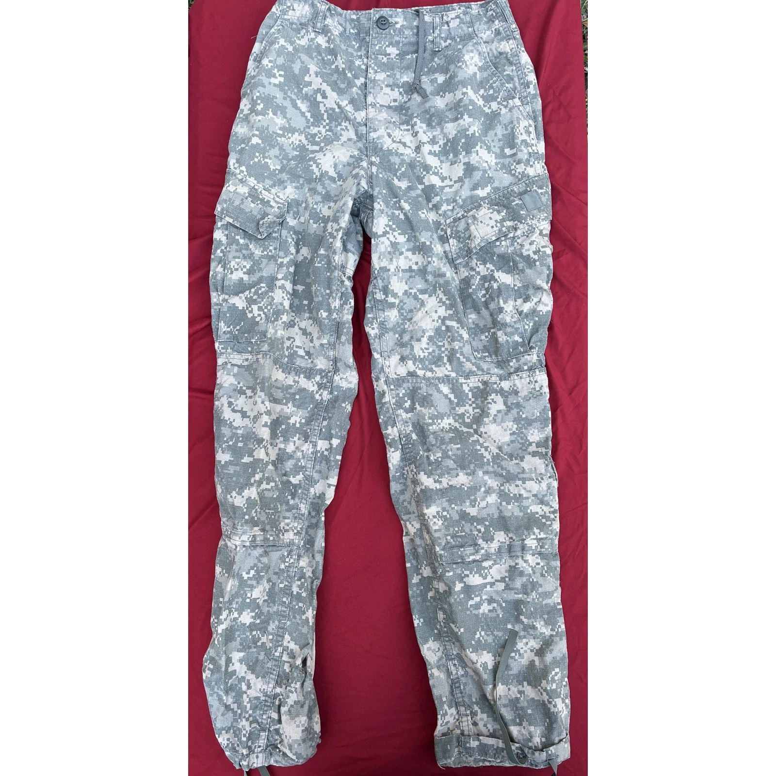 Gray Digital Camo US Small-Long Army Cargo Pants NSN# 8415-01-548-4594 W 27-31