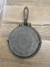 ANTIQUE PHILADA. CAST IRON WAFFLE MAKER WITH BASE. RARE 8-9 CIRCA 1800