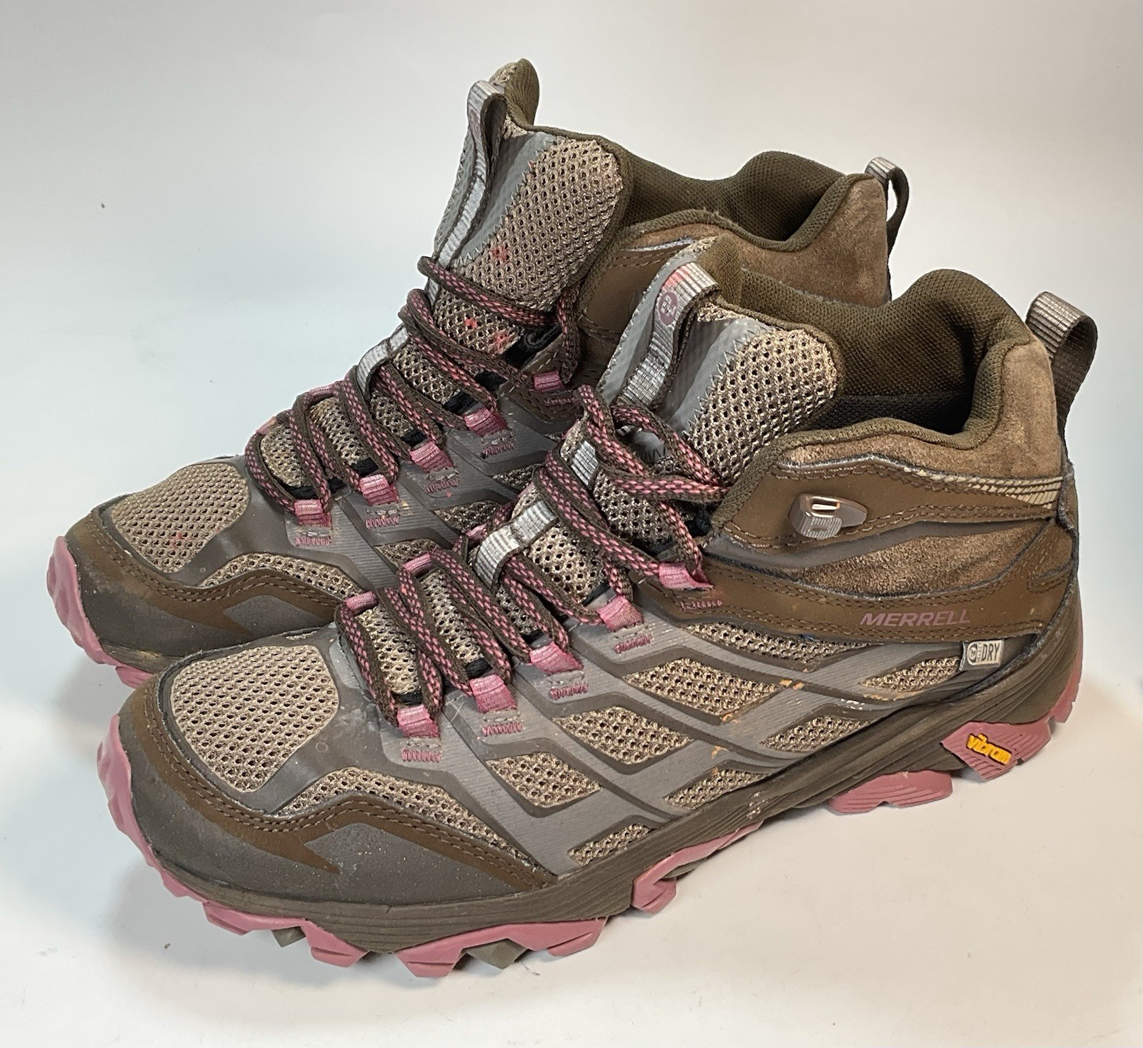 Merrell Womens Moab FST Boulder Mid Size 8.5 Leather Hiking Boots J37144