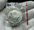 1968 D KENNEDY HALF 40 % SILVER  UNCIRCULATED STILL IN MINT CELLO P218