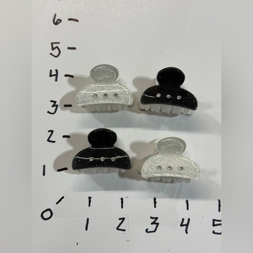 NEU Haarschmuck 4er Set schwarz-weiß Krallenclips - Bild 2 von 2