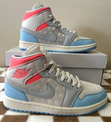 Nike Air Jordan 1 Mid Sneakers Sail/Blue Chill IM7420 133 Women s Size 7 BNIB
