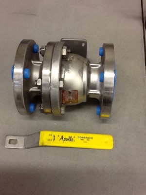 Apollo Conbraco Flanged Ball Valve Model 2'' 8720801 CF8M Body