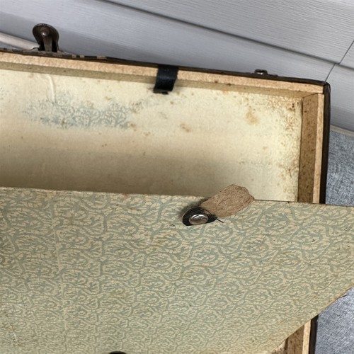 Maleta de metal Gottlich Deco vintage años 1900 mango de cuero PATINA OXID - Imagen 9 de 10