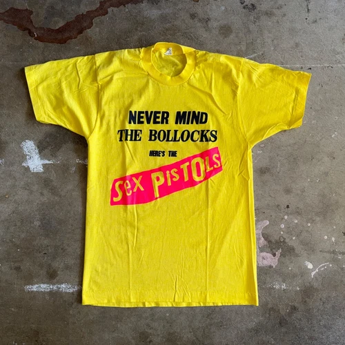 80s VINTAGE THE SEX PISTOLS ENGLISH PUNK ROCK BAND T-SHIRT 1980s vintage concert t-shirt, vintage, single stitch, B+ condition