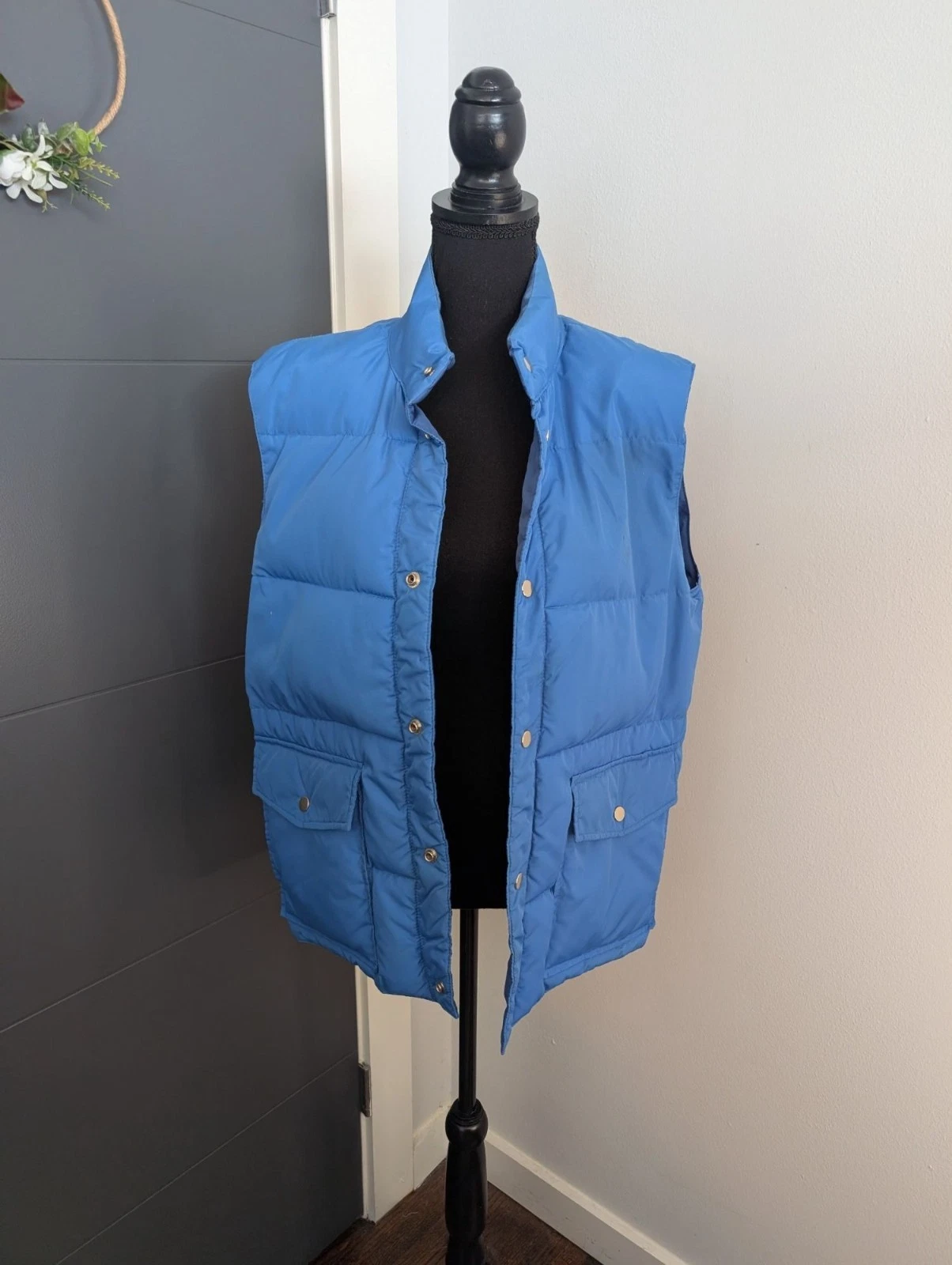 Vintage 70's/80's Down Filled Blue Puffer Vest With Snap Closures - M