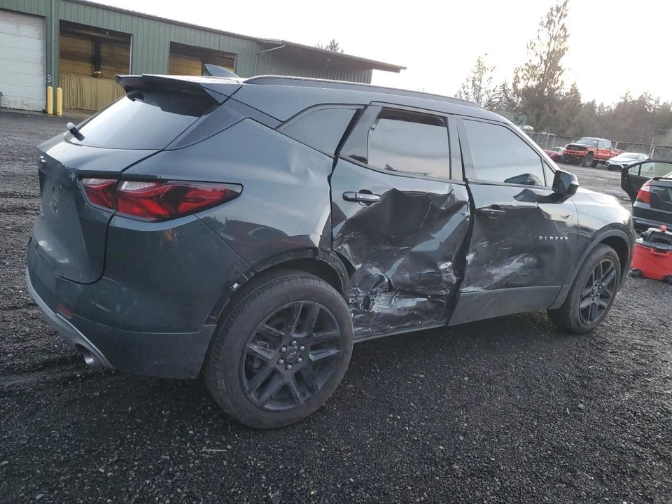 Chevrolet Blazer 2020 caja de fusibles cabina Foto 4 de 4