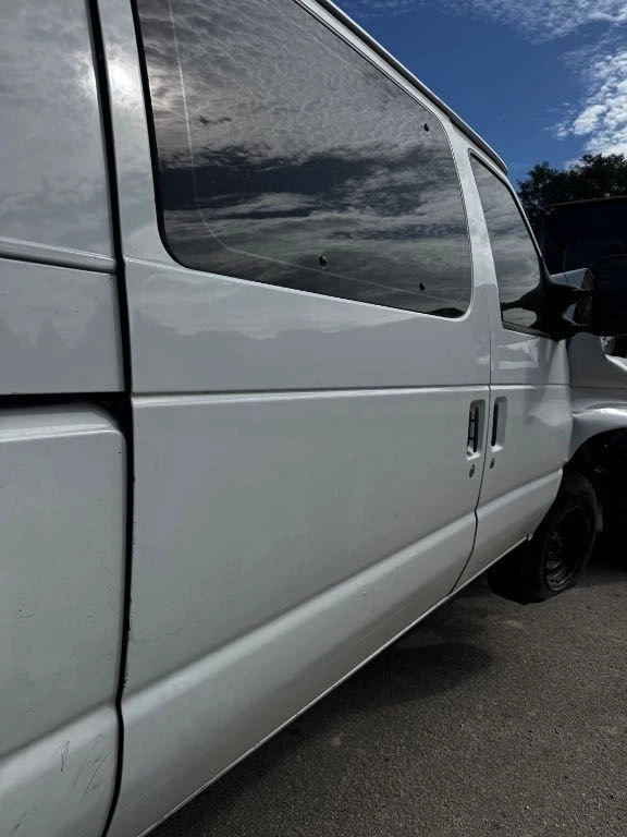 Used Right Back Glass fits: 2012 Ford E350 VAN stationary 4 holes privacy tint R - Image 4 of 4