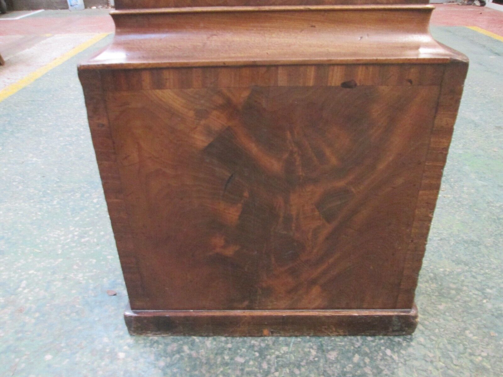 Picture 12 of 24