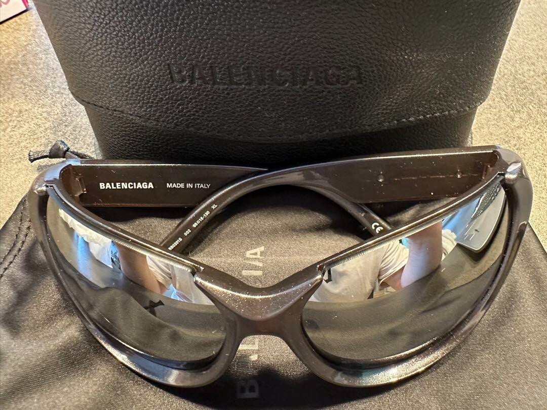 BALENCIAGA XPANDER BUTTERFLY SUNGLASSES shipped from Japan