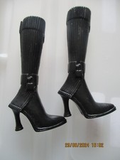 POUPEE MY SCENE : PAIRES DE CHAUSSURES  (31)