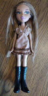 Bratz Doll Adventure Girlz Girls Yasmin MGA 2001 Y2K 
