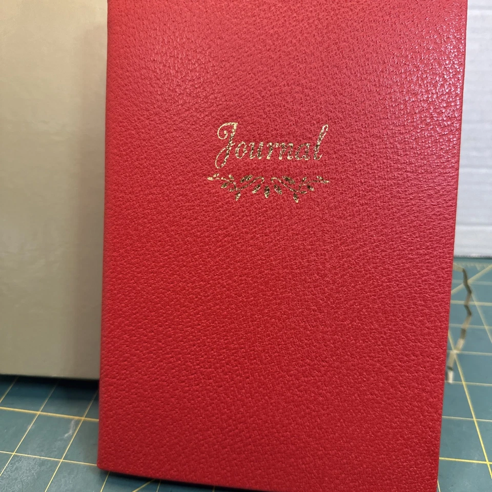 Levenger Destination Stanley Journal - Cuero ROJO - Nuevo con caja de regalo Foto 2 de 4