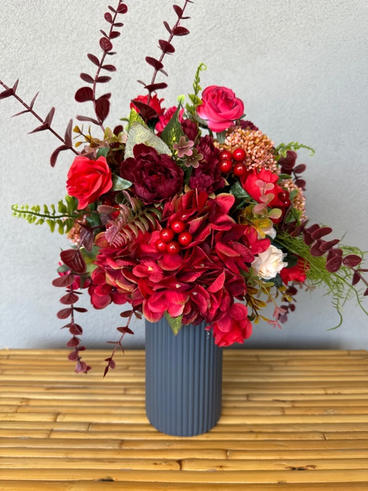 Arreglo floral rojo picante en jarrón, ancho 12’, alto 15’, decoración del hogar Foto 3 de 4