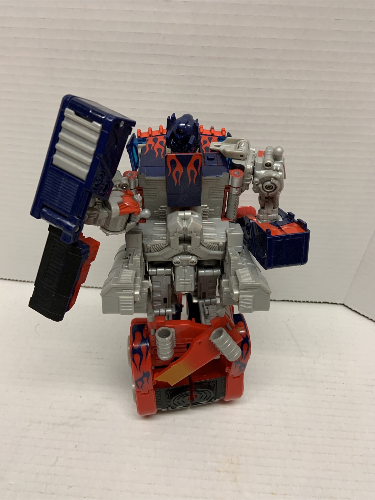 Transformers Optimus Prime 9.5&rdquo; Tall Action Figure(L3C2B4)