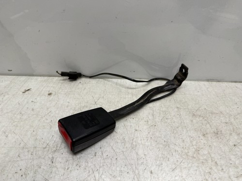 VW Passat 3C Gurtschloss vorne links  3C0857755  33047577