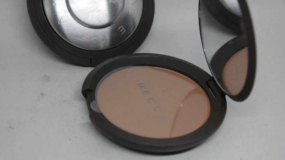 BECCA Lote de 2 Base en Polvo Mineral Perfect Skin TABACO .33 oz Nueva Foto 3 de 3