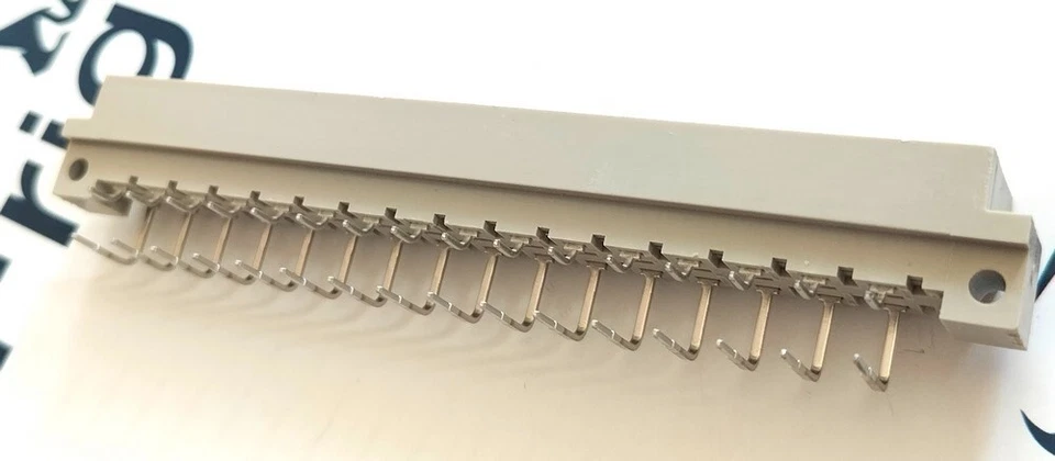 HARTING 09042326826 DIN-Power D032FS-6,5C1-2 - image 3 of 4