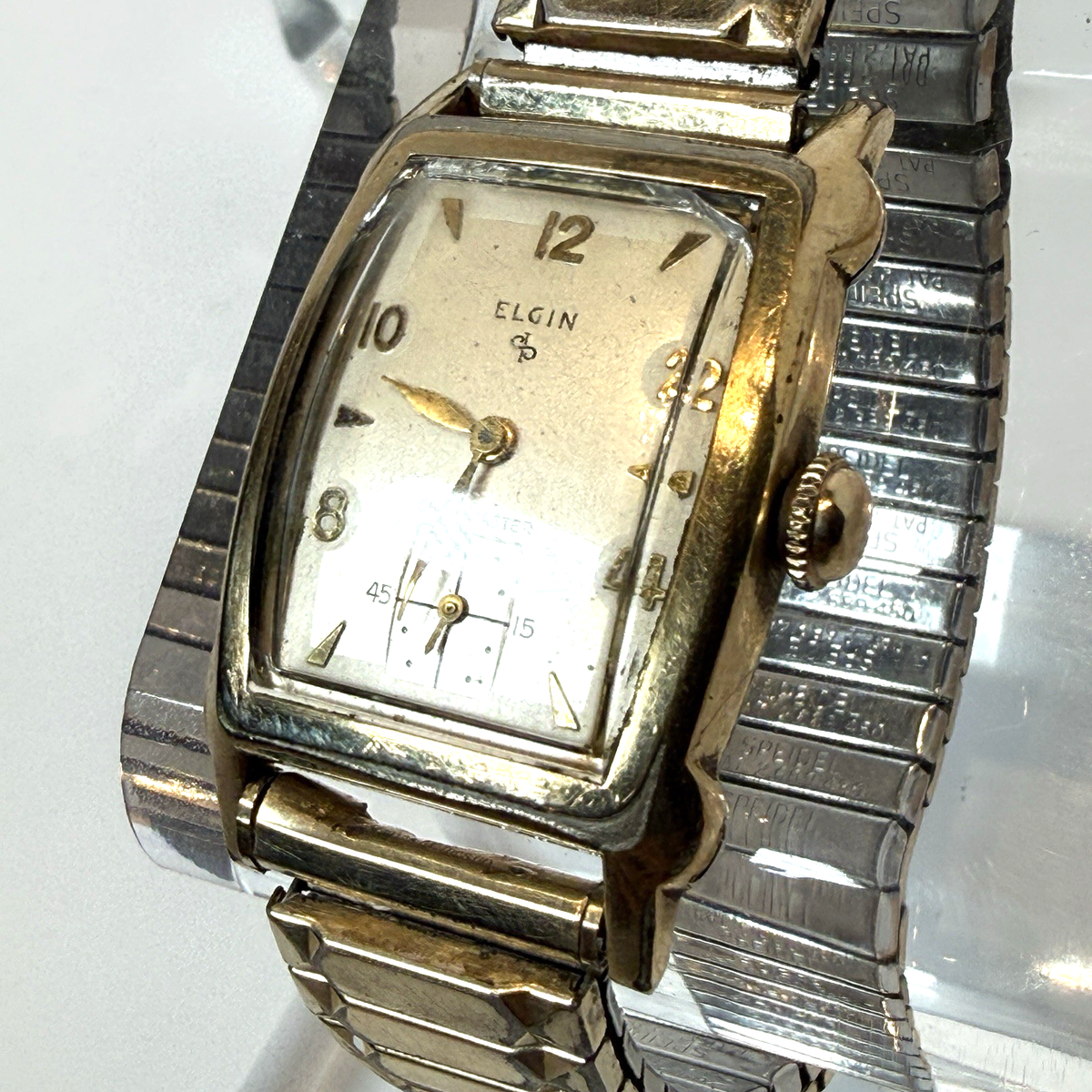 Vintage elgin tank エルジン　タンク　腕時計　メンズ　スクエア Elgin Tank Watch Men 25mm Black Dial Gold Tone Rectangle FLS150