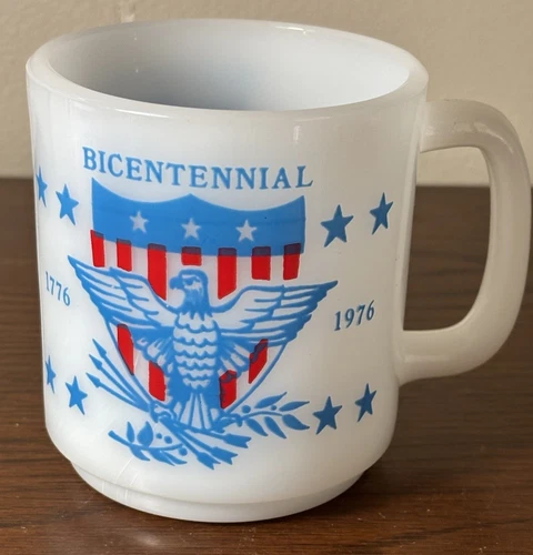 GLASBAKE Milk Glass Mug Vintage BICENTENNIAL '76 Eagle Flag Shield Stars Stripes