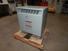 SIEMENS 3F3Y030K4FTP1 DRY TRANSFORMER PRI 480V, SEC 120/208, 30KVA M6413