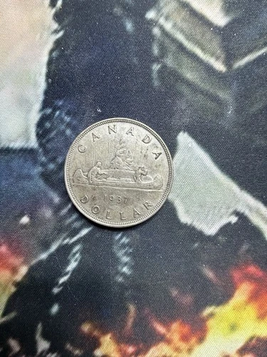1937 Canada Silver Dollar Coin (23.33 Grams .800)
