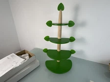 Erzgebirge collectible figure tree display 56 cm. Excellent Condition