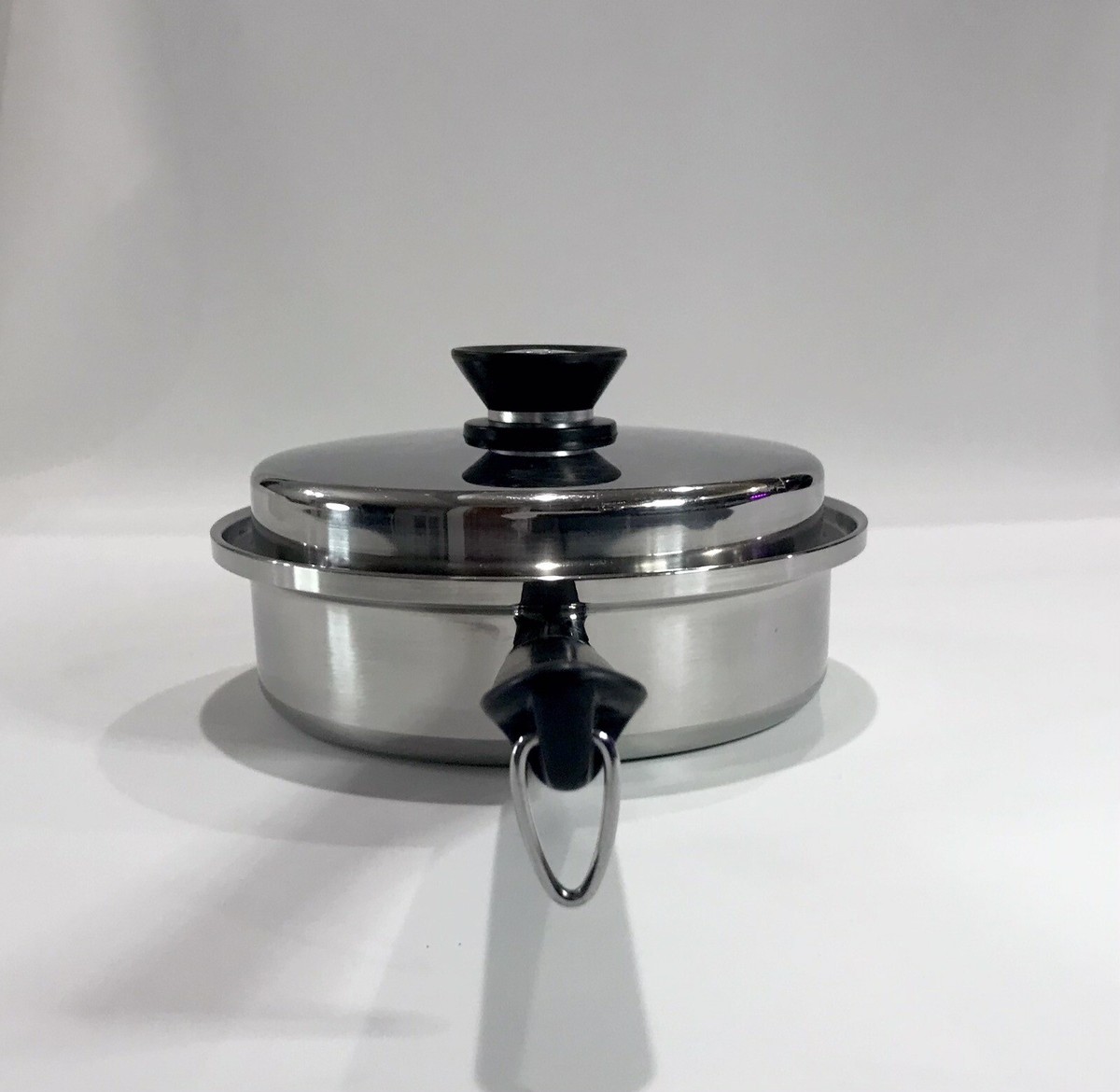 Amway - ♥Amway Queen Amway Queen Multi-Ply 18/8 Stainless 1.5 Qt. Sauce Pan with