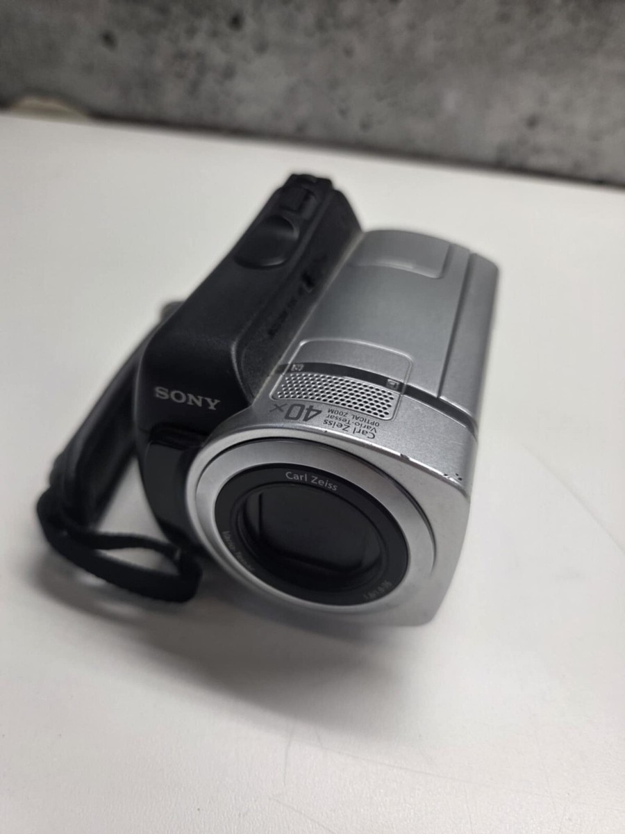 ハンディカム　SONY DCR-SR45 シルバー　中古 Sony DCR-SR45 Camcorder - Black/Silver / UNTESTED 27242728226| eBay