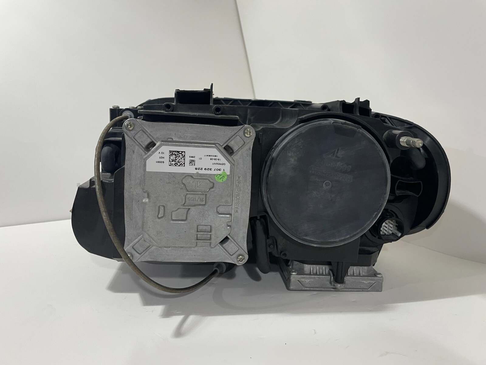 2008 - 2013 MASERATI QUATTROPORTE M139 RIGHT XENON HEADLIGHT COMPLETE 242220 OEM