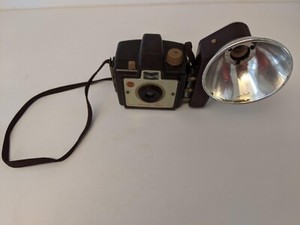 Vintage Eastman Kodak  Brownie Holiday Flash Camera Photography w/ Attachment