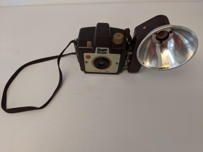 Vintage Eastman Kodak  Brownie Holiday Flash Camera Photography w/ Attachment