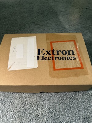 Extron Electronics P/2 DA2 Plus 2-Output VGA Distribution Amplifier w/ Adapter