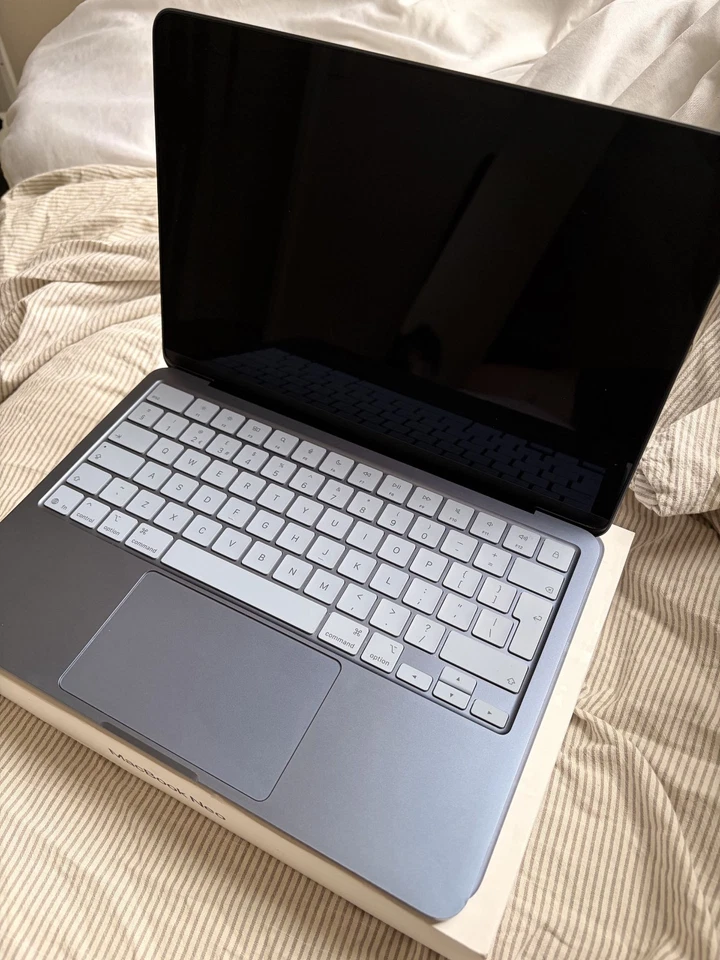 Apple MacBook Neo 2026, A18 Pro Chip 8GB, 256GB SSD, 13 " in Indigo WARRANTY, photo 1 of 5