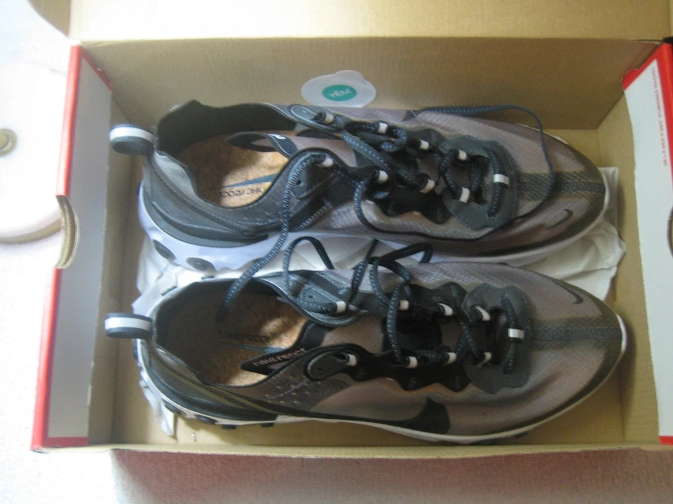 Nike React Element 87 Anthracite w New Box US Size 11.5 AQ1090-001 Unused Cond - Image 4 of 4