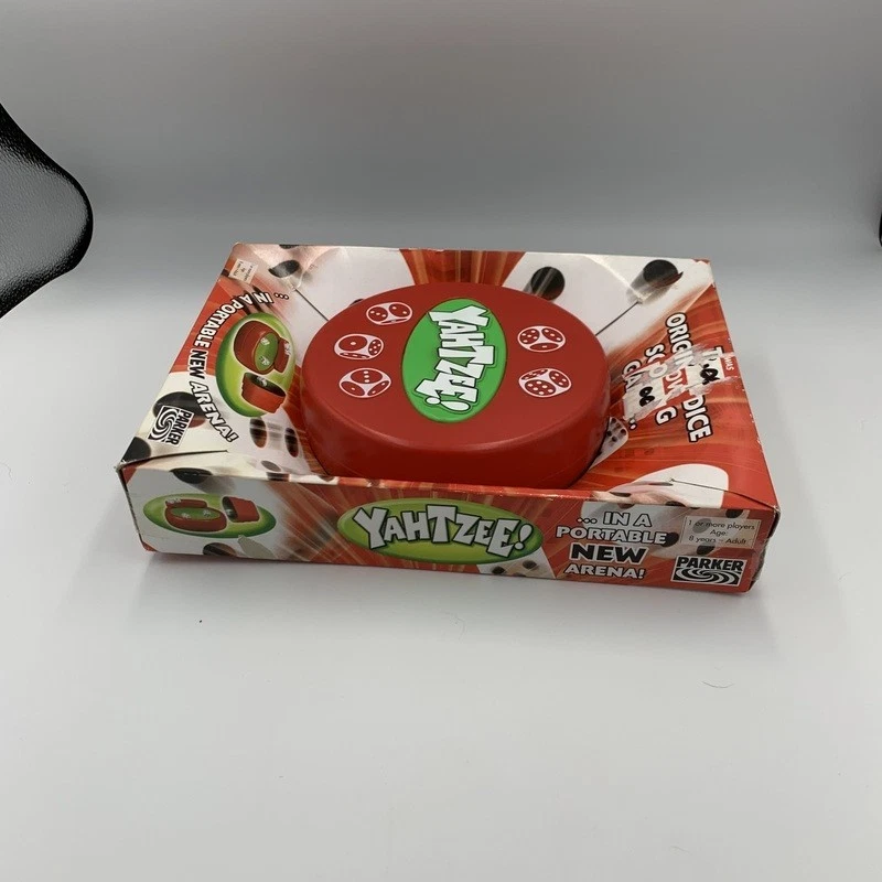 Yahtzee Travel Game 2004 Compact Travel Dice Game - Image 3 of 4