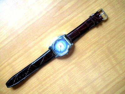 Quartzuhr ''Mavelli'' mit braunem Lederarmband
